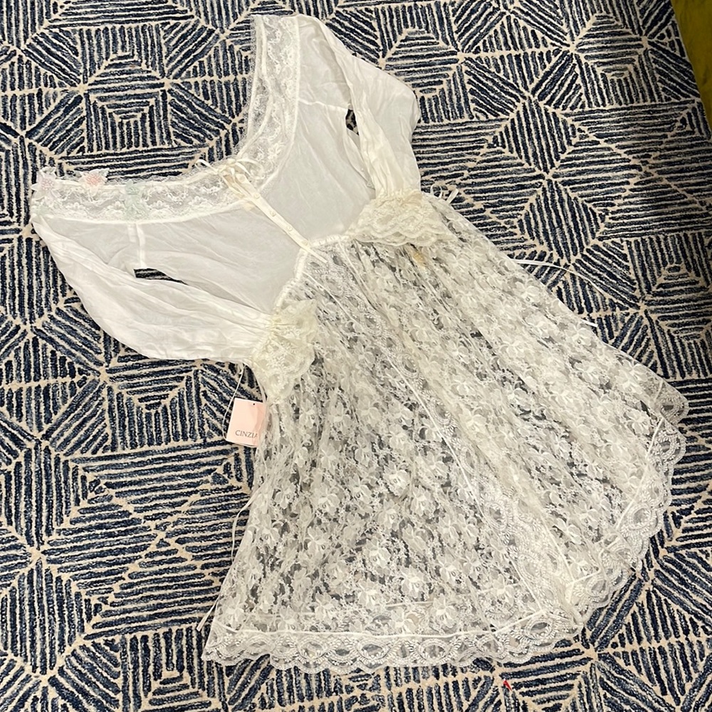 Vintage Cinzia Lace Nightgown with Floral Appliqué- Petite Small - NWT